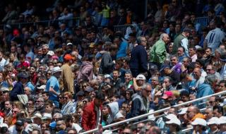 Фен на Барселона можеше лошо да си изпати (ВИДЕО)