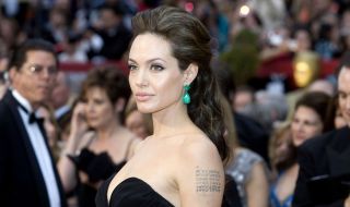 Анджелина Джоли показа дръзка сексапилна визия (СНИМКИ)