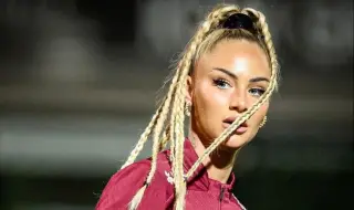 Най-сексапилна футболистка в Англия