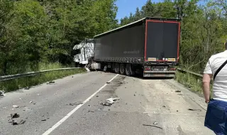 Another serious accident with a truck. There is one death! PHOTOS 