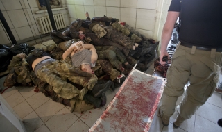Десетки жертви при боевете за летището в Донецк
