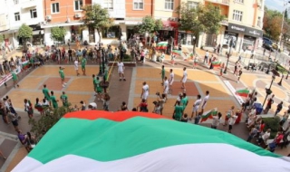 Волейболистите ни играха на "Витошка"