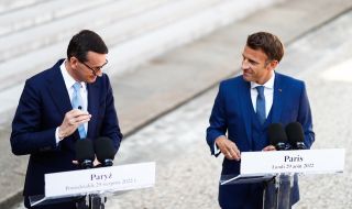 Макрон: Никой не може да постави под въпрос суверенитета на Украйна