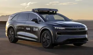 Uber променя стратегията и маха шофьорите