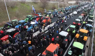 Земеделци се сблъскаха с полицията в опит да блокират летище на остров Крит