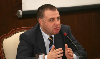 Охранителите на язовирите ще си вземат парите