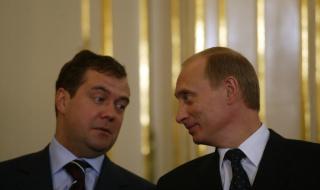 Путин може да уволни Медведев