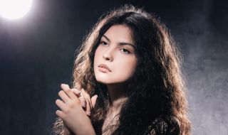 17-годишната Хриси Йосифова ще подгрява на Крис Норман в Пловдив