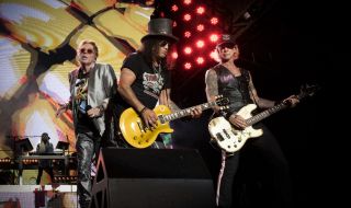 Guns N&apos; Roses с нова песен и видео - легендите се завръщат 