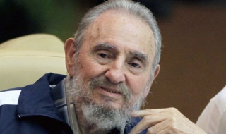 Фидел Кастро с първа публична поява от осем месеца