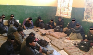 Хванаха 21 имигранти