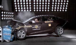 Пет звезди от Euro NCAP за Insignia