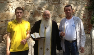 Горанов и Несторов: Нека заедно да помогнем на отец Иван от Нови хан!