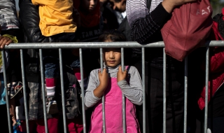 ЕК предупреди България, че нарушава правилата за минимални условия за настаняване на бежанци