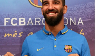 ФИФА отряза Барселона за Арда Туран