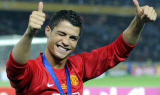 Огромни приходи в касата на Ман Юнайтед: Aдидас не могат да смогнат с  фланелките на Роналдо