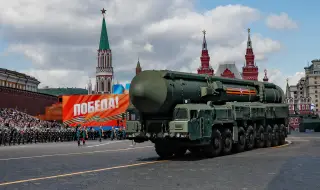 Russia: A terrible weapon passed through Red Square, capable of hitting anywhere in the world 