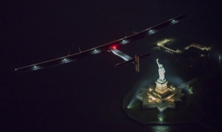 Соларният самолет прелетя над Ню Йорк