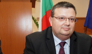 Цацаров: Съдебната реформа не бива да се политизира