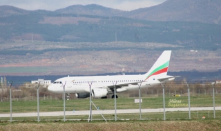 Гражданската ни авиация се извиси до „златния си период” от 1989 г.