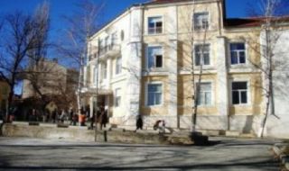 Огромно признание за първата езикова гимназия в България