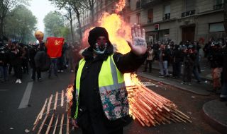 Масови протести във Франция за Първи май