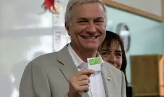 Крайнодесният Хосе Антонио Каст е новият президент на Чили