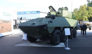 Финландската компания Patria достави на шведската фирма Saab транспортната машина  AMV 8x8 System Platform