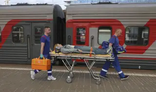 Два влака дерайлираха в Русия, проучват версията за саботаж