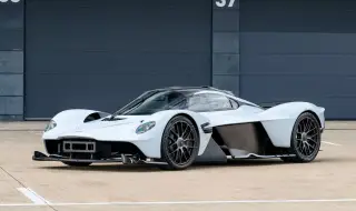 Звезда от Formula 1 продава почти нов Aston Martin Valkyrie