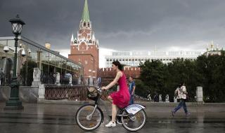 Жълт код и транспортен хаос в Москва (ВИДЕО)