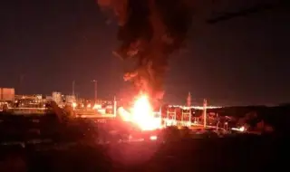 Украинска атака порази петролен терминал на пристанището в Приморск край Санкт Петербург, избухнал е пожар