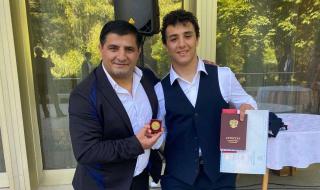 Със златен медал завърши образованието си Едмонд Назарян