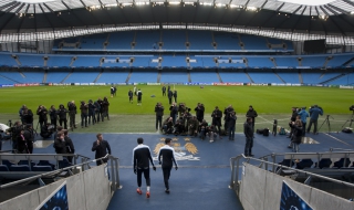 Сблъсък на титани