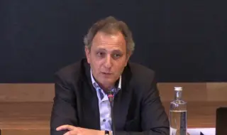 Андрей Колесников: Путин смята, че има ресурс да продължи