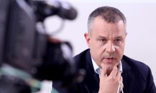 БНТ: Абе, на кого му пука за децата?