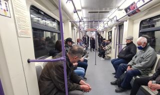Пламна влак в софийското метро