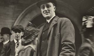 6 март 1933 г. Рузвелт „затваря“ банките в САЩ