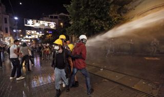 Сблъсъци в Турция