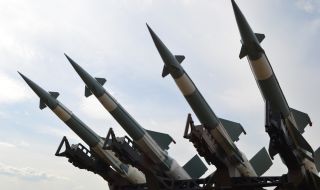 Ракетен обстрел над руски районен щаб в Днепър от Украйна 