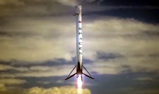Вижте как Falcon 9 не успя да се приземи на платформа в океана