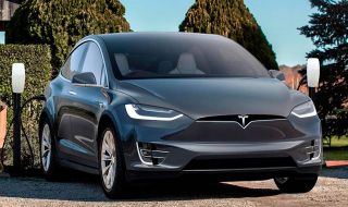 Tesla ще плати на своите клиенти по $ 16 хиляди заради бавно зареждане