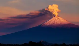 Най-активният вулкан в Мексико се пробуди (ВИДЕО)