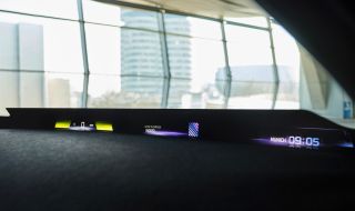 BMW ще оборудва автомобилите си със свръх модерен head-up дисплей