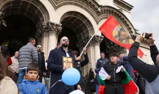 Как руската пропаганда използва спора за религия в училищата