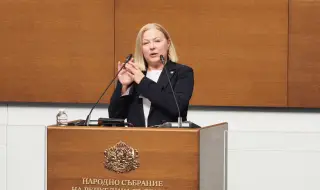 Надежда Йорданова: Демокрацията умира зад затворени врати