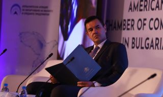 Министър Стоянов: Пикът на инфлацията мина, горивата няма да поскъпват