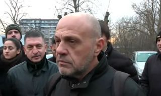 Дончев: Целта е да се счупи гръбнака на опозицията
