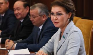 Най-малката дъщеря на Назарбаев изнесла над 300 млн. долара от Казахстан