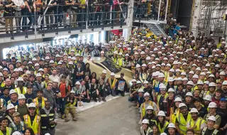 Първият сериен Cybercab слезе от поточната линия